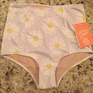 SOLD NWT Kortni Jeane Daisies Bottoms